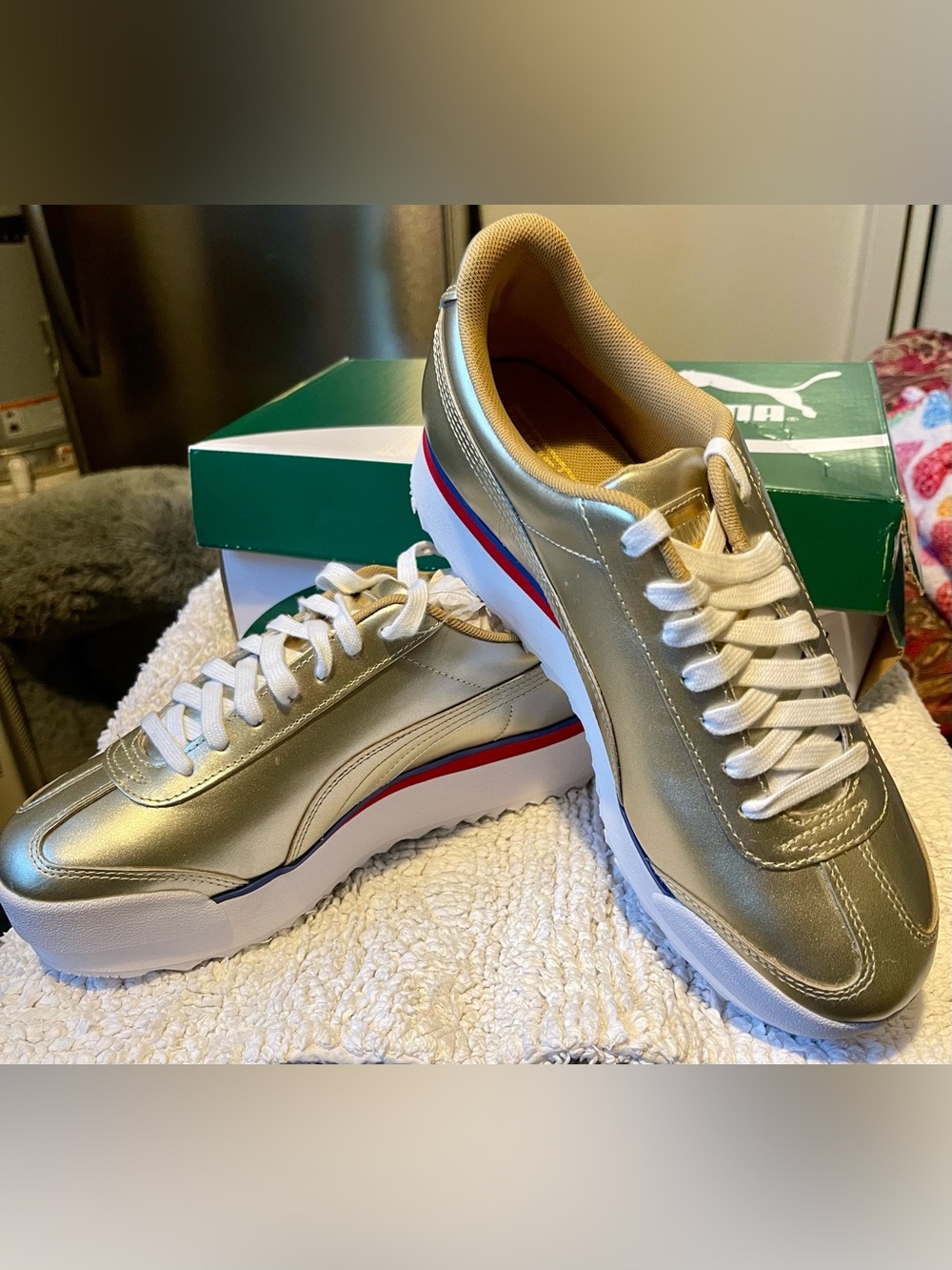 Puma Gold Low-Top PLATFORM Sneakers with Red & Blue Stripe Sz. 9 NEW Firm price